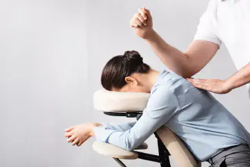 Massage Amma assis sur chaise ergonomique à Villeneuve-sur-Lot